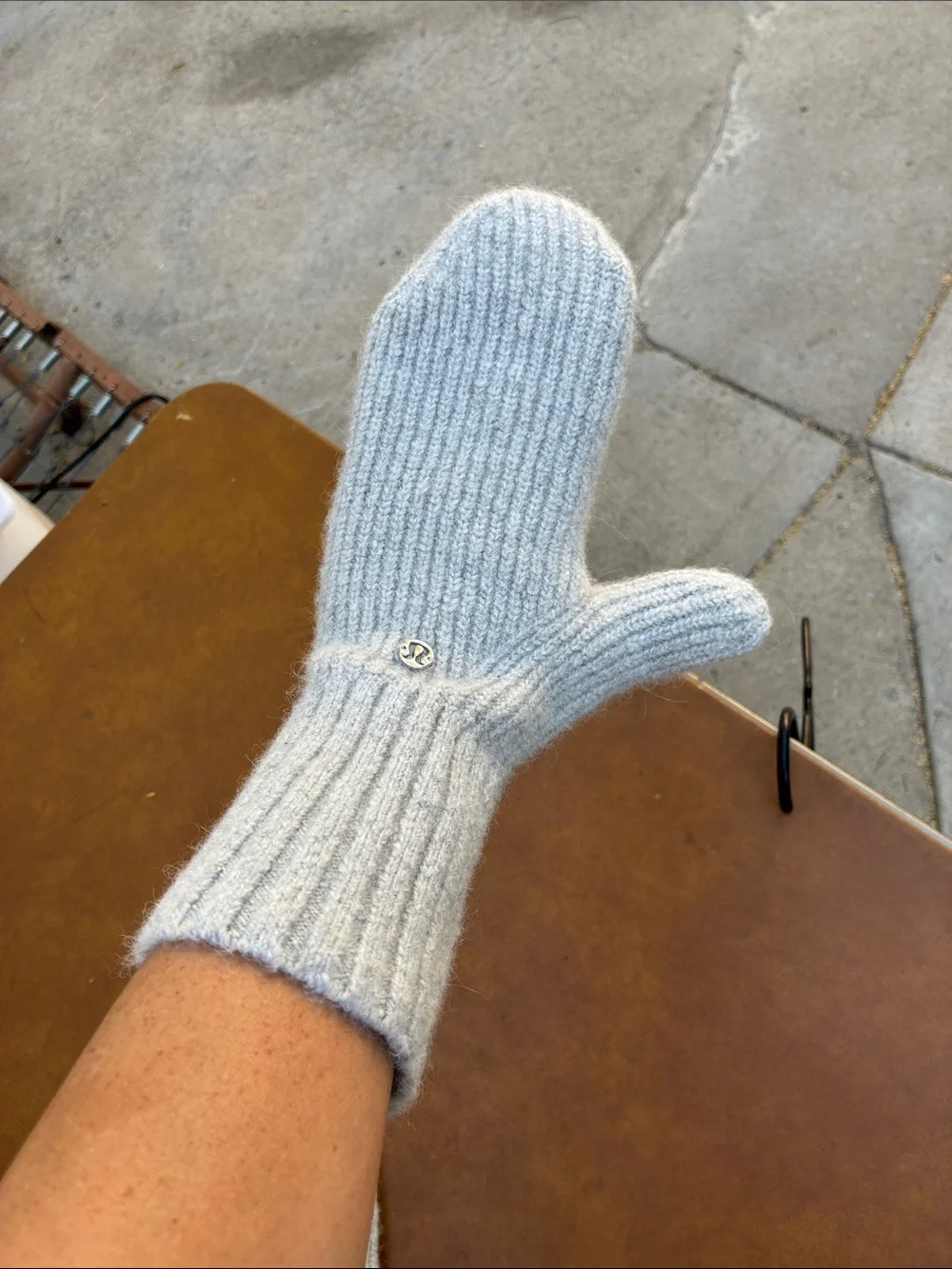 Lululemon Light Gray Ribbed Mittens with String Alpaca Wool Blend